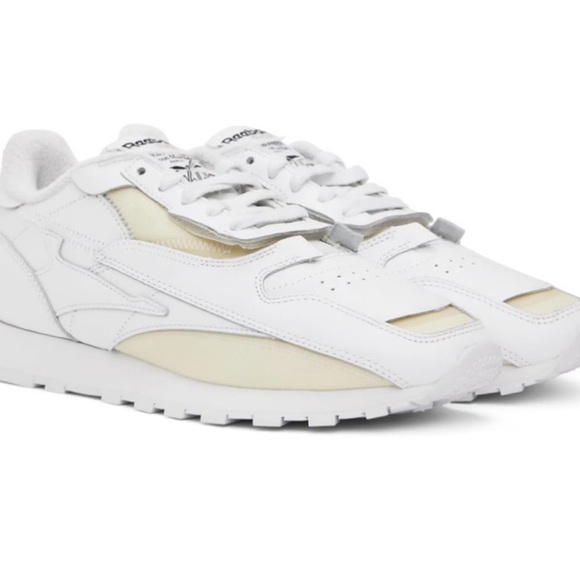 MAISON MARGIELAWhite Reebok Classics Edition Memory Of Sneakers